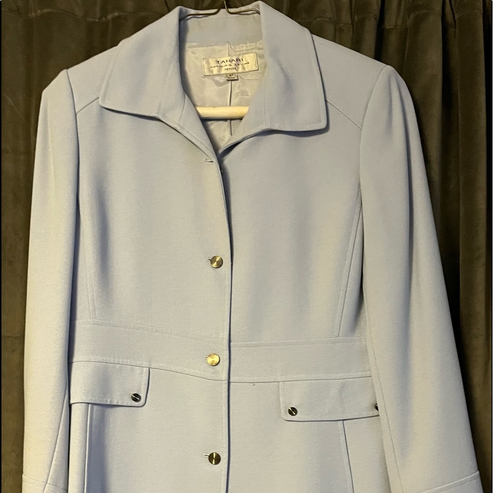 Tahari Blazer: Oyster Blue